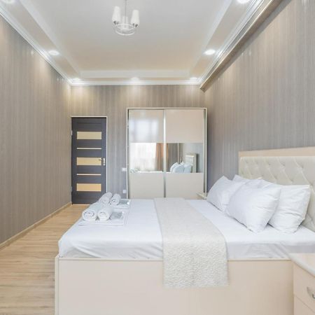 2 Bedrooms 2 Bathrooms Large And Lux Apartment Best Location Erevan Esterno foto